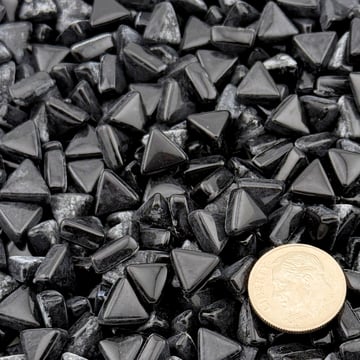 Sweetie 10mm Triangles - STR56 Black